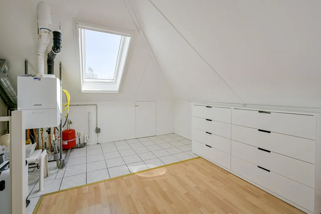 Pièces - Two-Storey House with Garden in Abbekerk