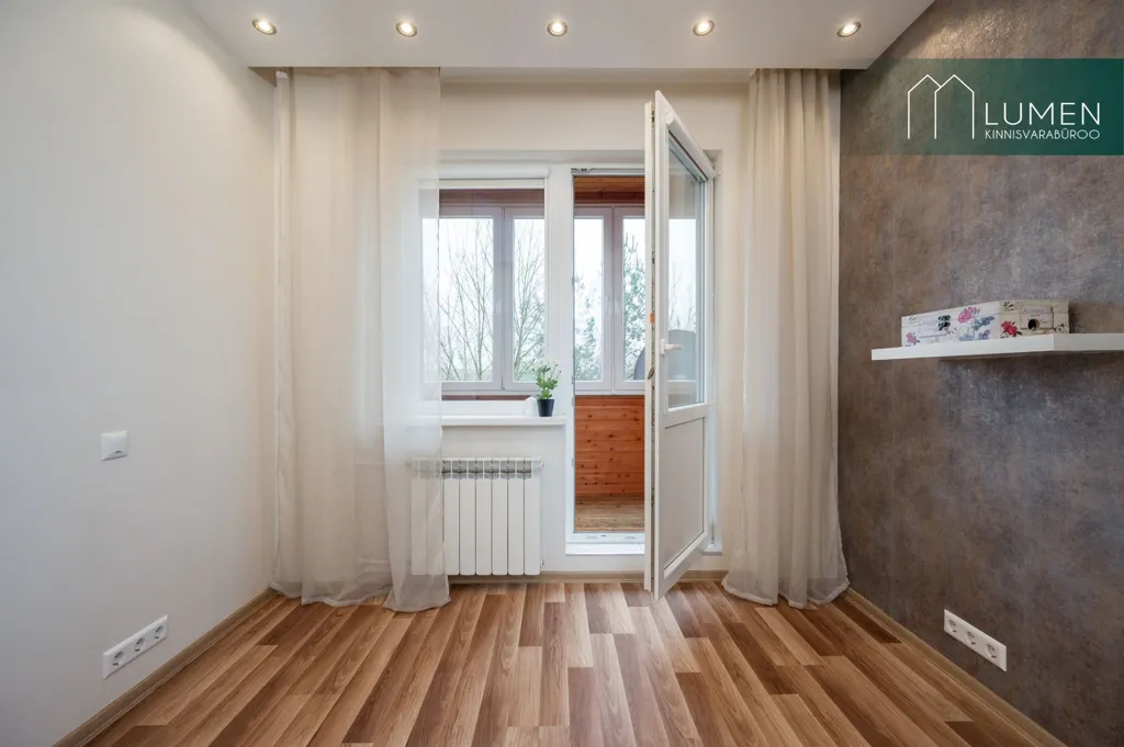 other_room