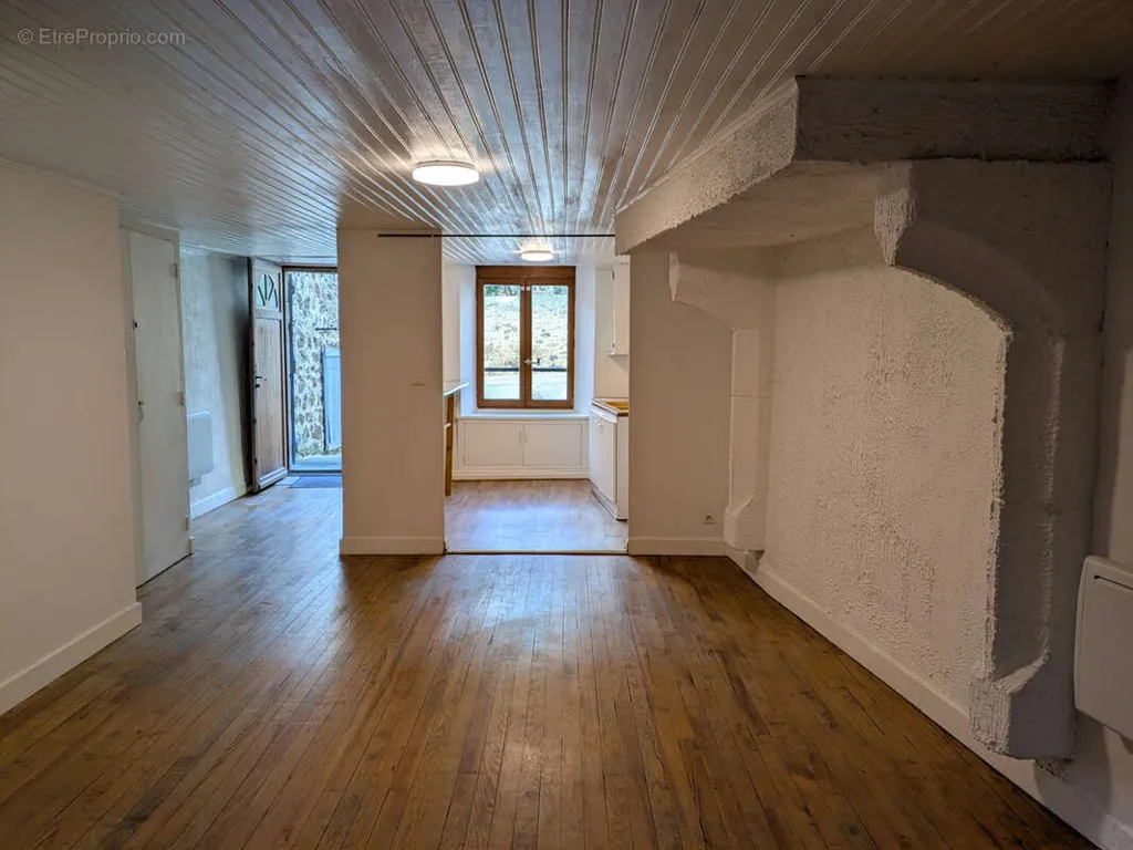 Pièces - Maison 2 pièces à Davezieux