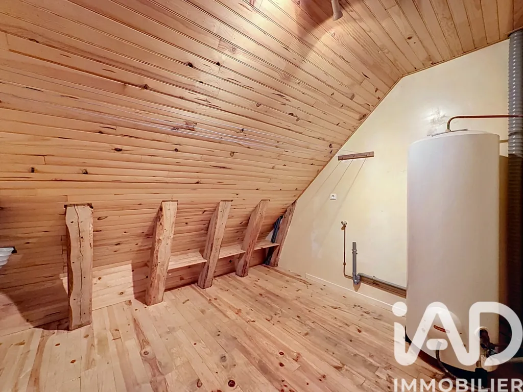 Toad - Charming Stone House with Garden in Saint-Chély-d'Apcher