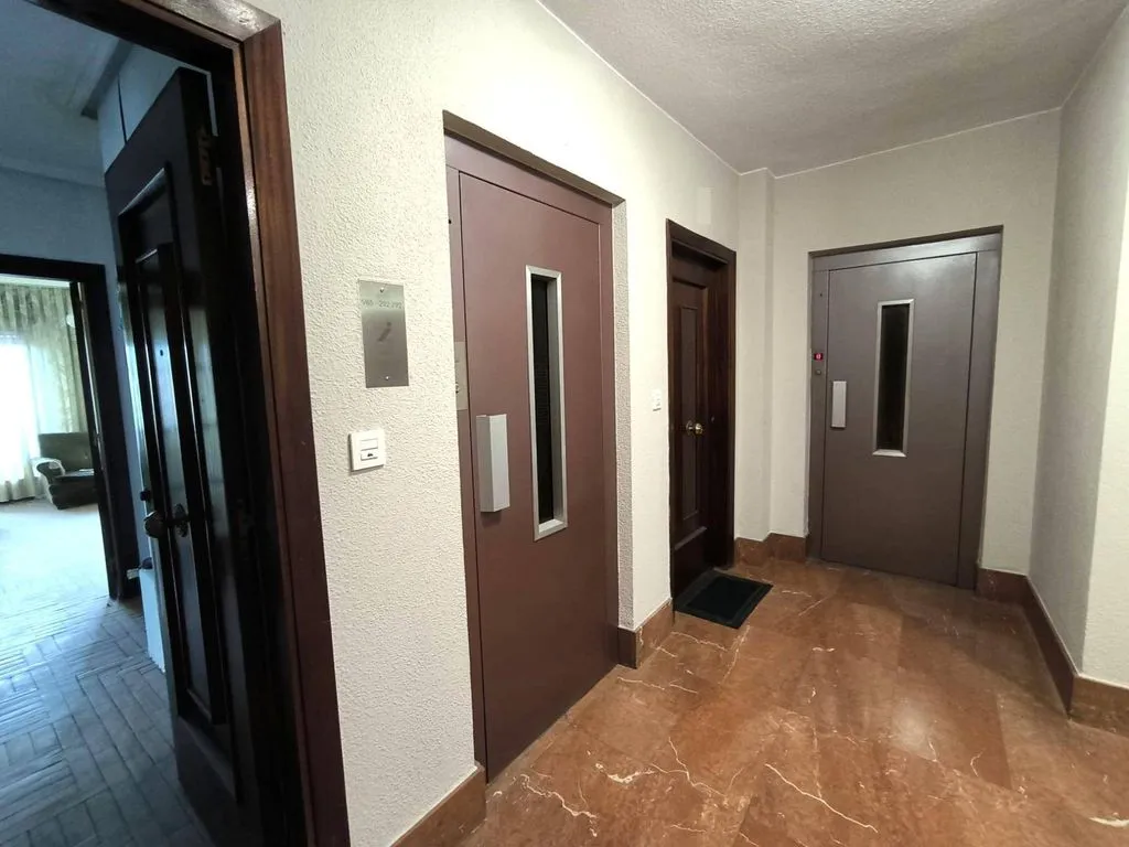 Entrée - Luxury Flat with Terraces in Oviedo