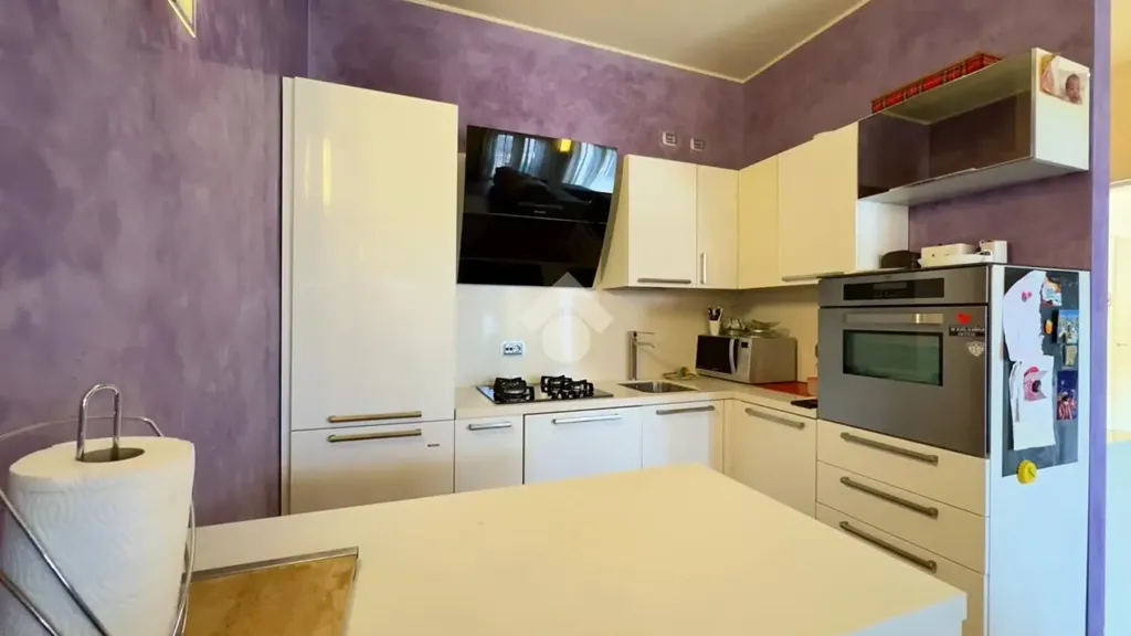 Köök - Rustic 3-Bedroom in Crema's Historic Centre