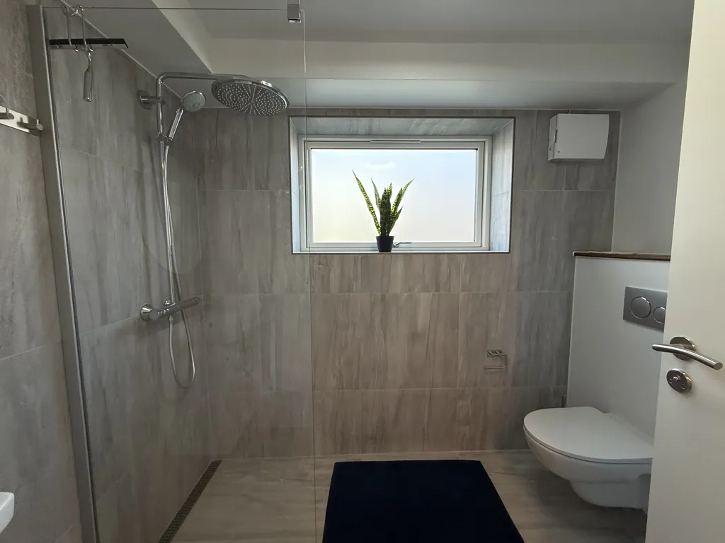 Bathrooms - Commuter Apartments Near CPH Airport