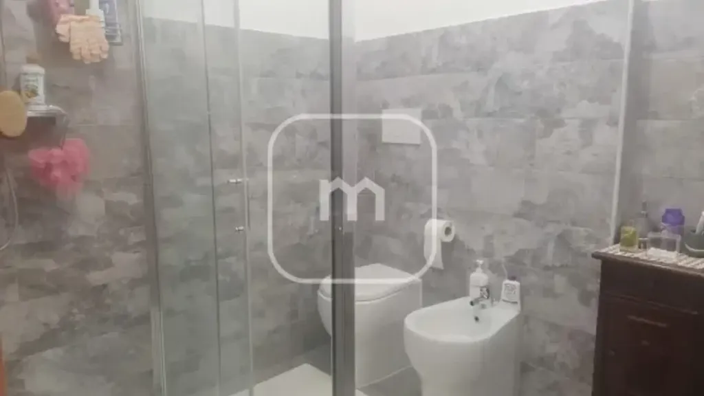 Salles de bain - Rearranged Apartment with Garden in Colonna
