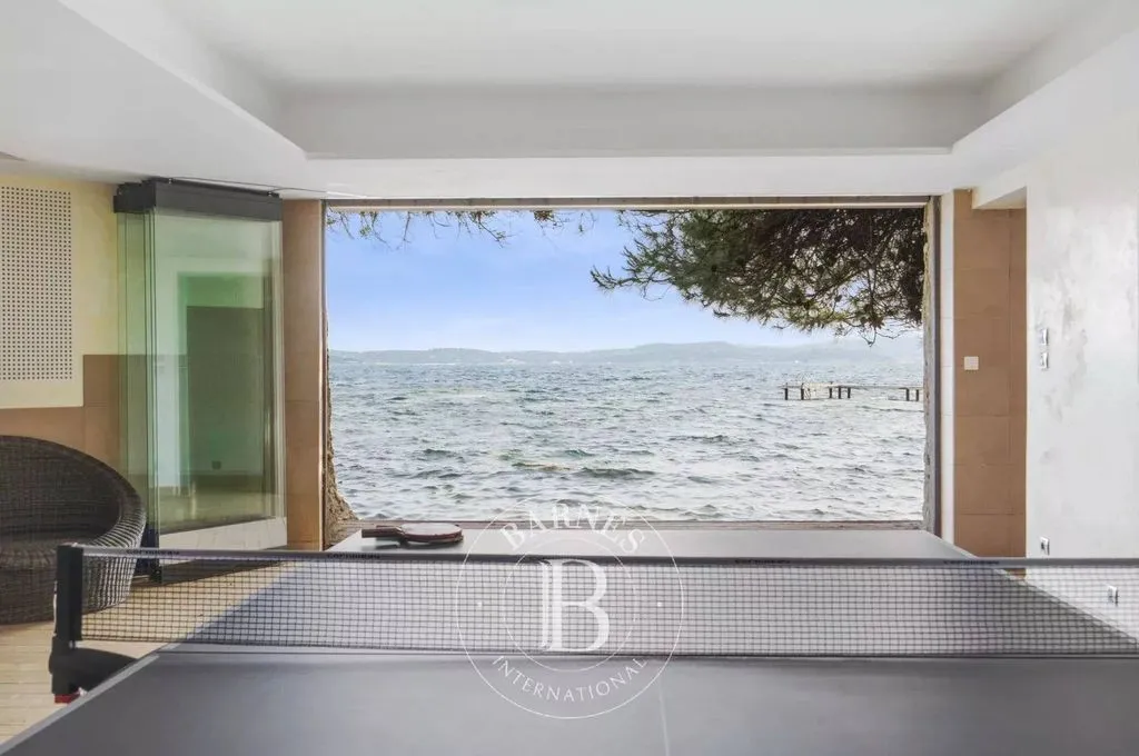 Pièces - Villa Luxe avec Plage Privée à Sainte-Maxime