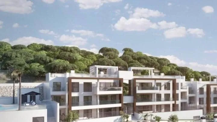 Apartment with Large Terrace in Benahavís