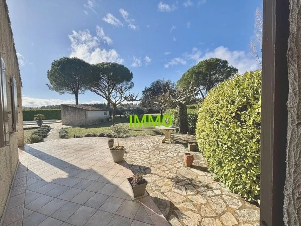 Garden - Provençal Style House with Pool in Uzès