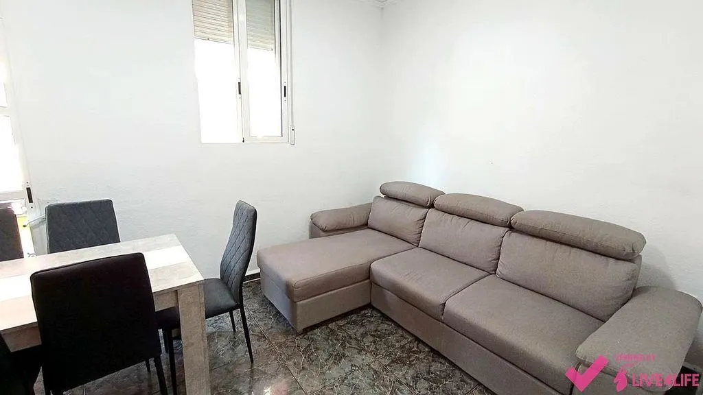 Séjour - Apartment with Balcony in El Cabañal, Valencia