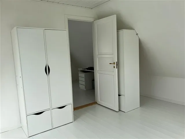 Pièces - Bright Student Accommodation with Garden View in Holbækvej