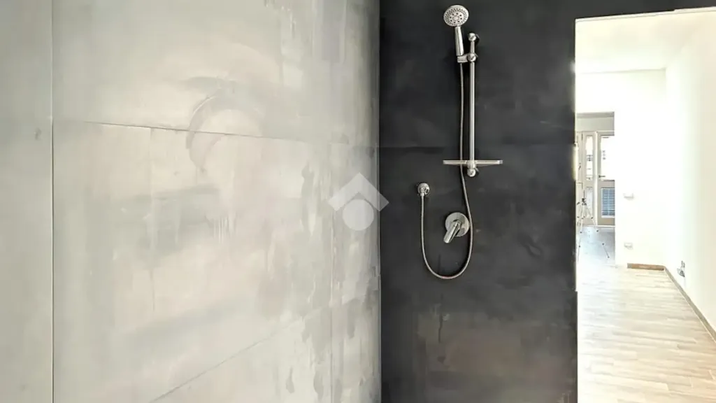 Salles de bain - Modernised 2-Bedroom Apartment in San Marino