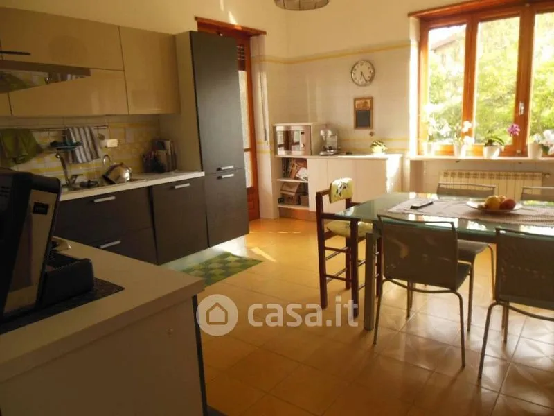 Cuisine - Four-Room Apartment with Garden in Mathi