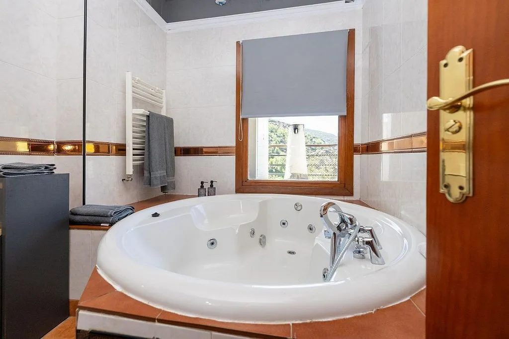 Salles de bain - Trevélez Apartment with Terraced Views