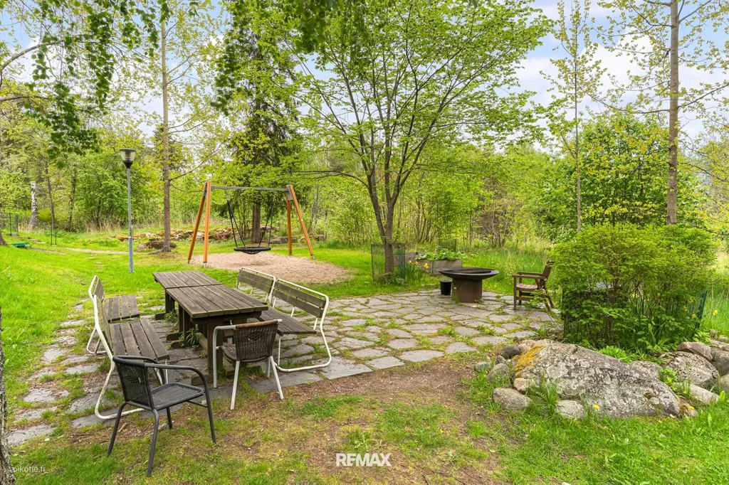 Aed - Apartment with Garden in Roihuvuori