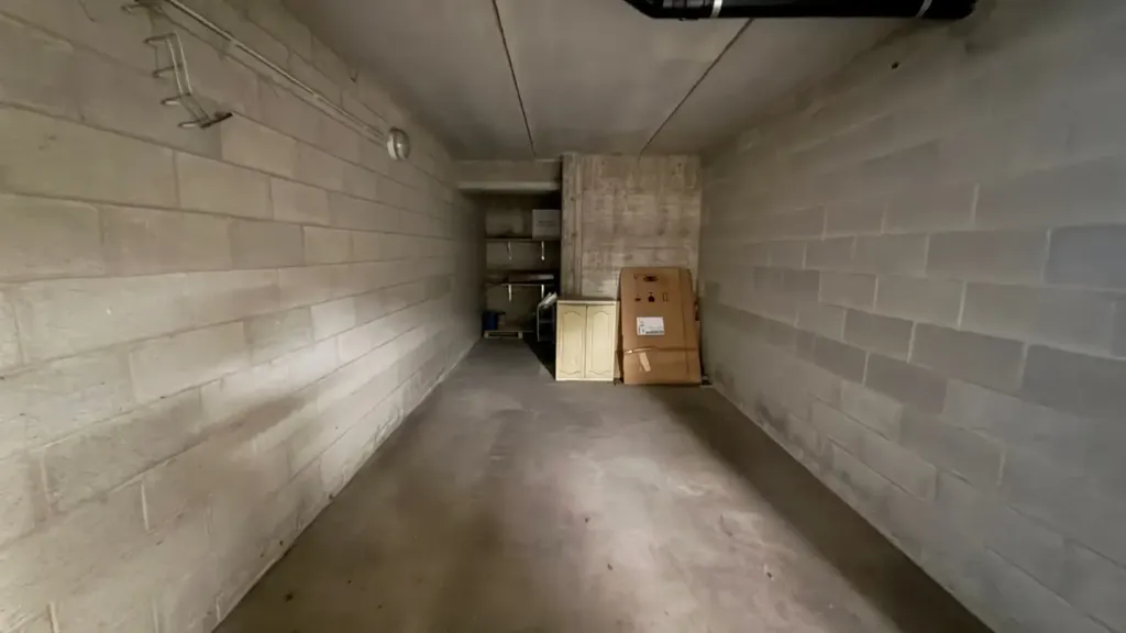 Garage - Armed Studio with Loggia in Reggio Emilia