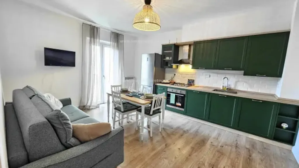 Cuisine - Rustic Bilocale with Private Parking in Certaldo Centre