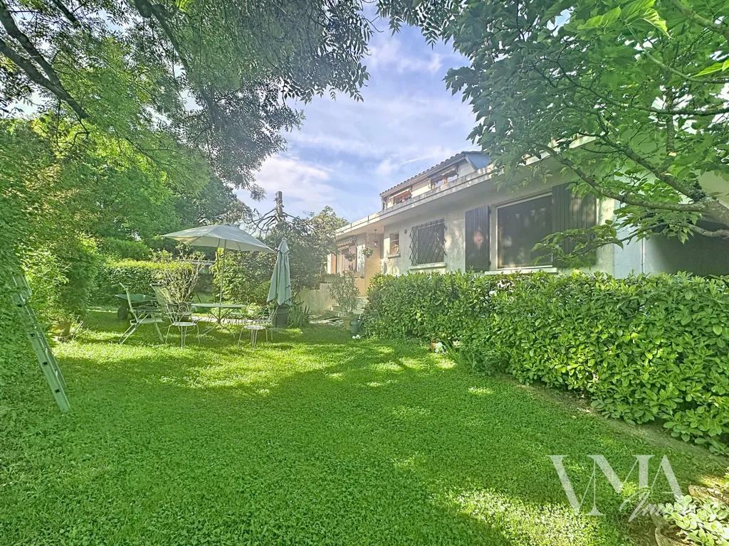 Aed - House with Garden on Large Parcel in Lissieu