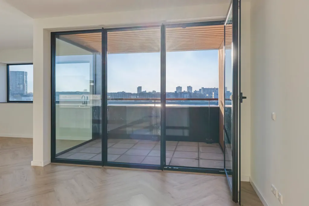Pièces - Modern Apartment with Balcony in Rotterdam