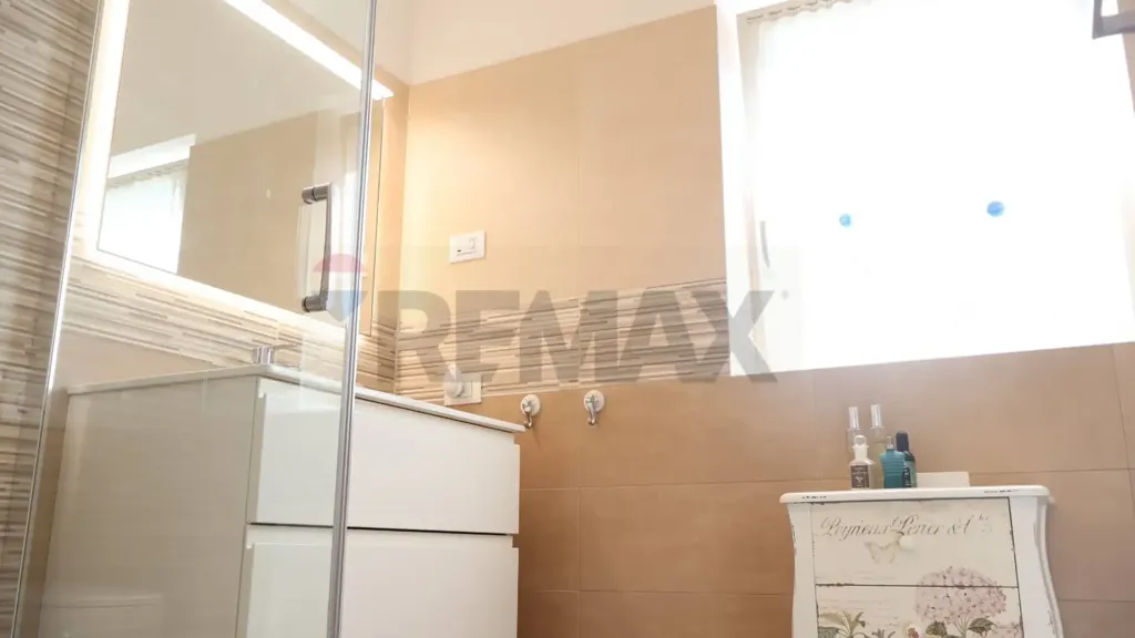 Salles de bain - Newly Built Apartment with Mountain View in San Michele all'Adige
