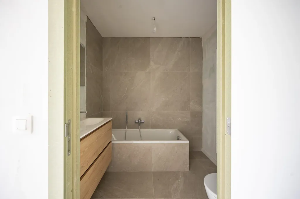 Salles de bain - Appartement Neuf avec Terrasse à Ranst