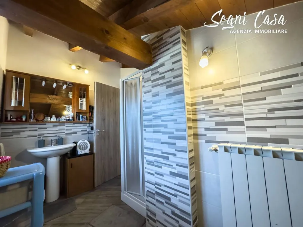 Salles de bain - Villa with Garden in Marano Ticino