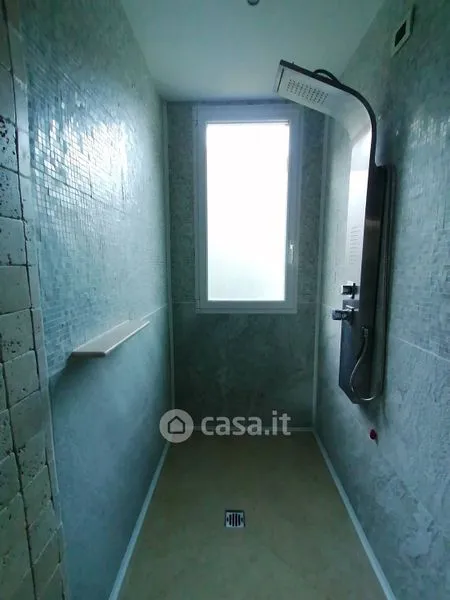 Salles de bain - Rustic Trilocale with Garden in Ballabio