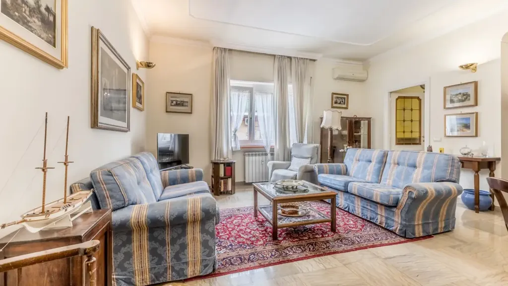 Soggiorno - Apartment with Balcony in Talenti, Rome