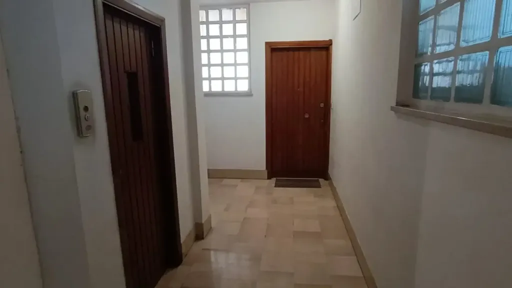 Esik - Apartment with Terrace near Perugia Station