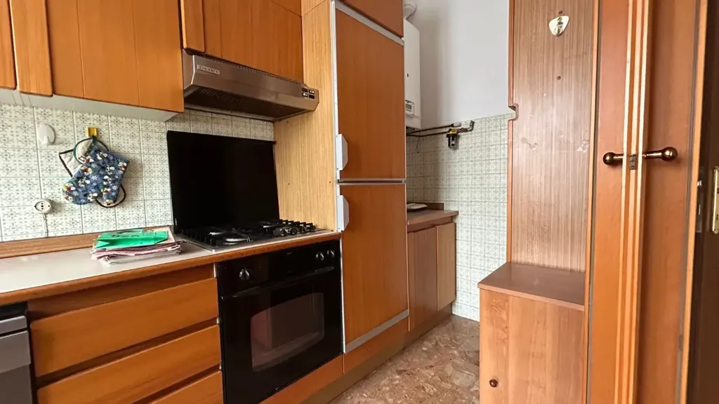 Cuisine - Apartment with Terrace in Piacenza