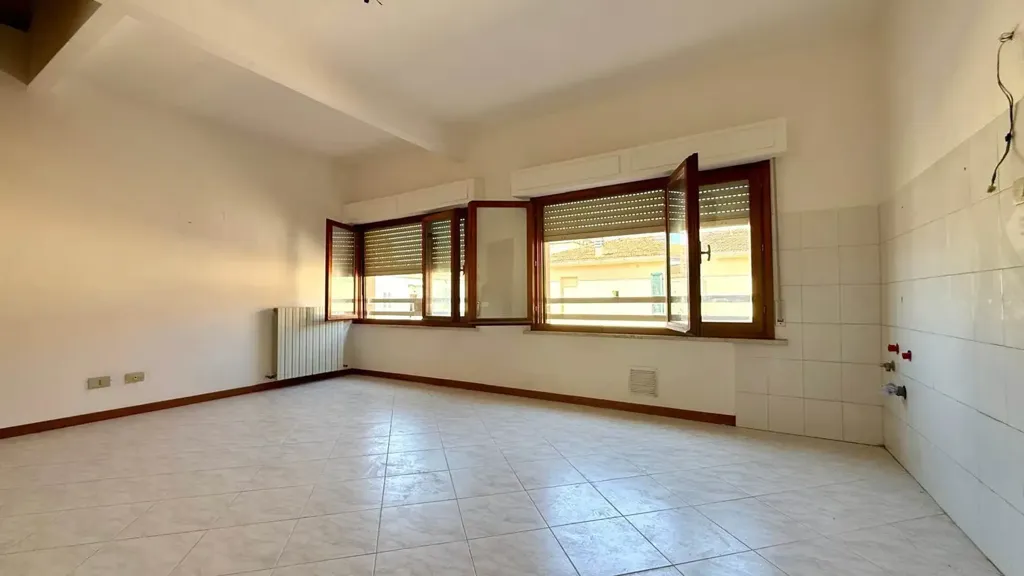 Toad - Two-Level Apartment with Terrace in Cecina