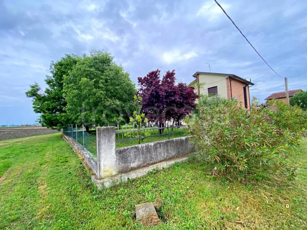 Esterno - Villa with Private Garden near Copparo