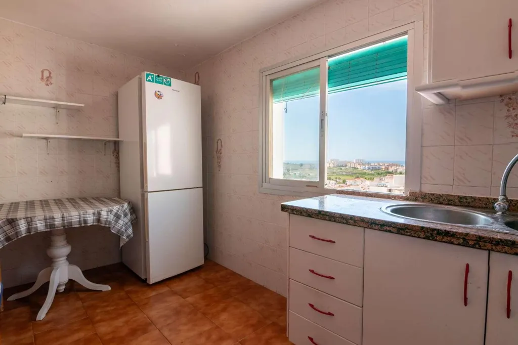 Kitchen - Chalet with Terrace in Salobreña's Old Town