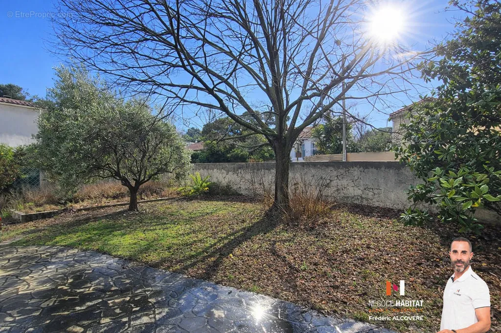 Aed - Buildable Plot with Garden in La Chamberte, Montpellier
