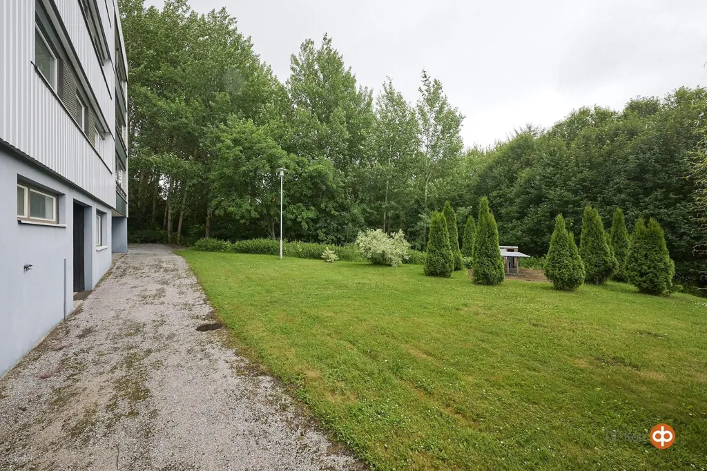 Aed - One-Bedroom Flat with Garden Access in Halikko
