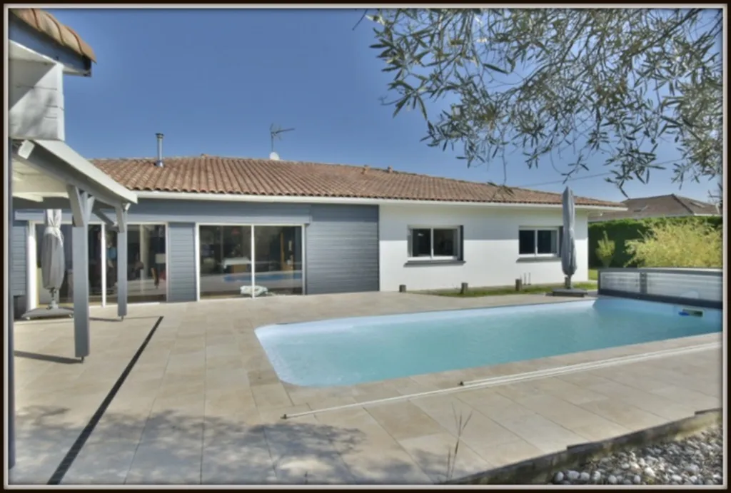 Piscine - Villa de Plain-Pied avec Piscine près de Dax