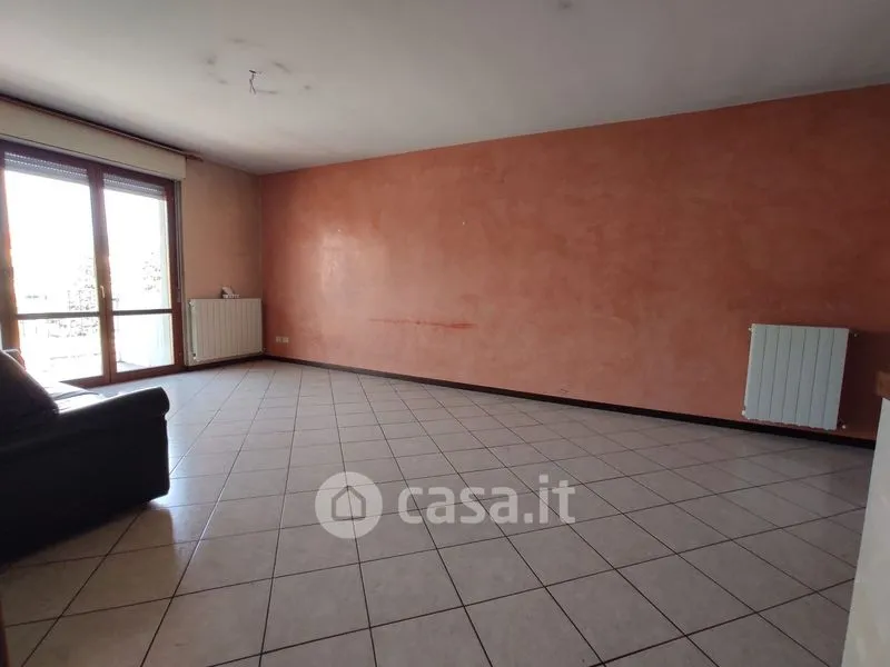 Séjour - Two-Level Apartment with Balcony in Bergamo