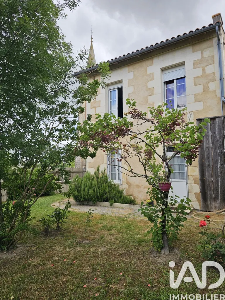 Välivaade - Traditional House with Pool in Val-de-Livenne