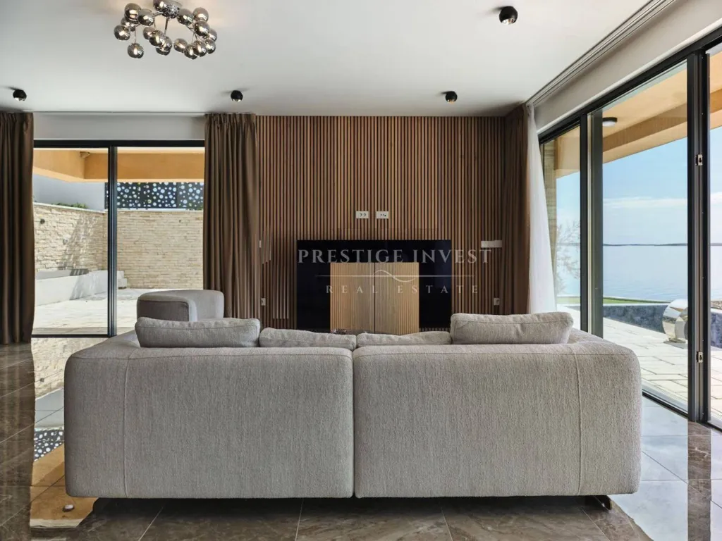 Elutuba - Luxury Villa with Marina in Ražanac