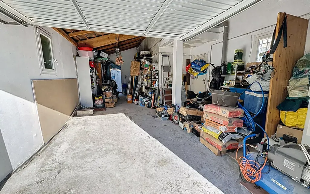 garage