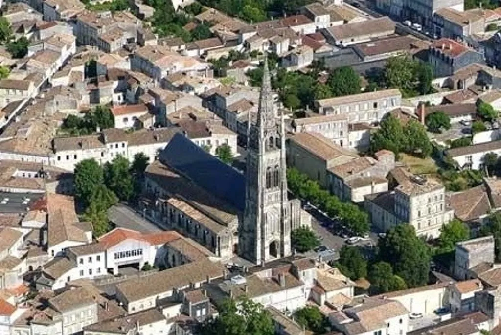 Vue aérienne - Maison de Luxe avec Piscine à Libourne