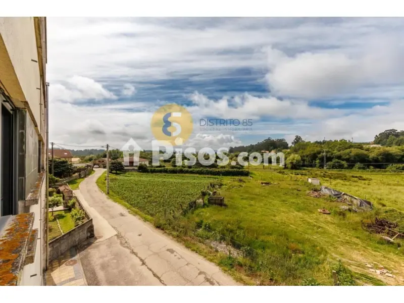 Rõdu - Modern Flat with Garden View in O Rosal