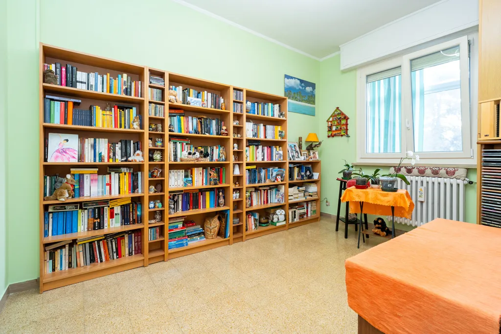 Kabinet - Apartment with Balcony in Torino, Vallette Lucento