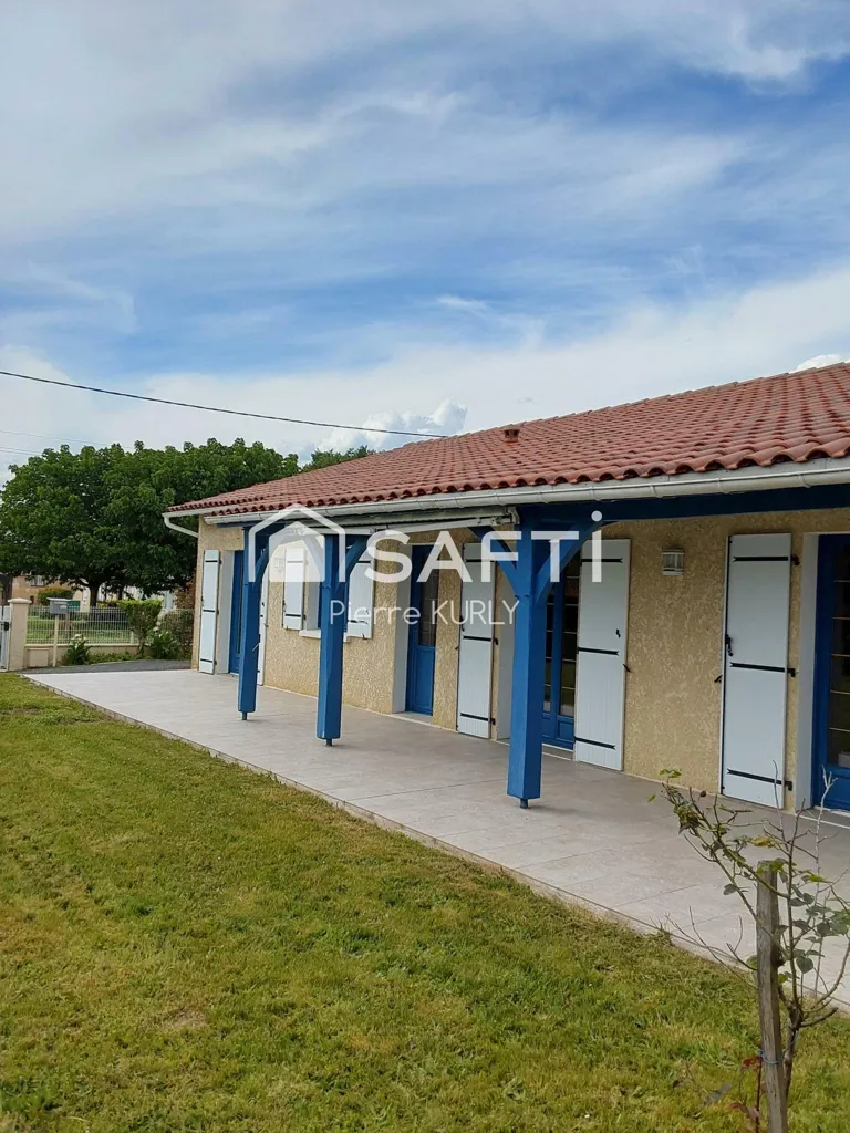 Extérieur - Maison de Plain-Pied avec Garage Double près de Périgueux