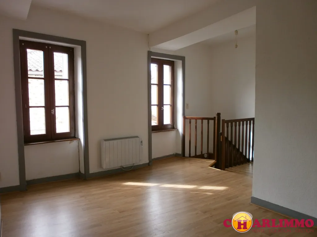 Elutuba - Duplex Flat in Rochechouart Centre