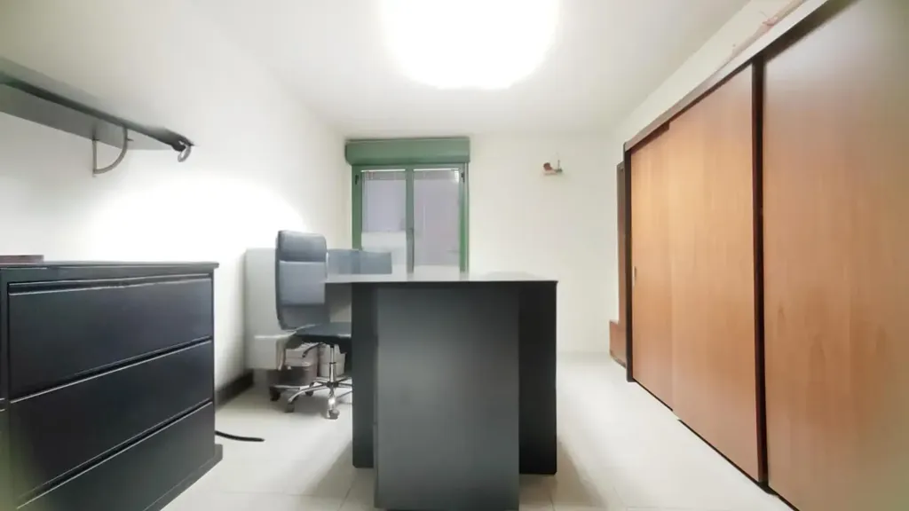 Bureau - Villa with Private Garden in Fucecchio