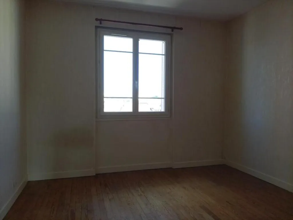 Pièces - Appartement 5 Pièces avec Ascenseur à Clermont-Ferrand