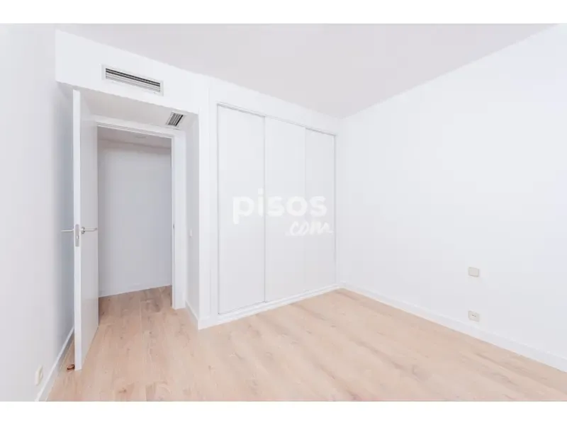 Magamistoad - Modern Apartment with Pool in Canillas