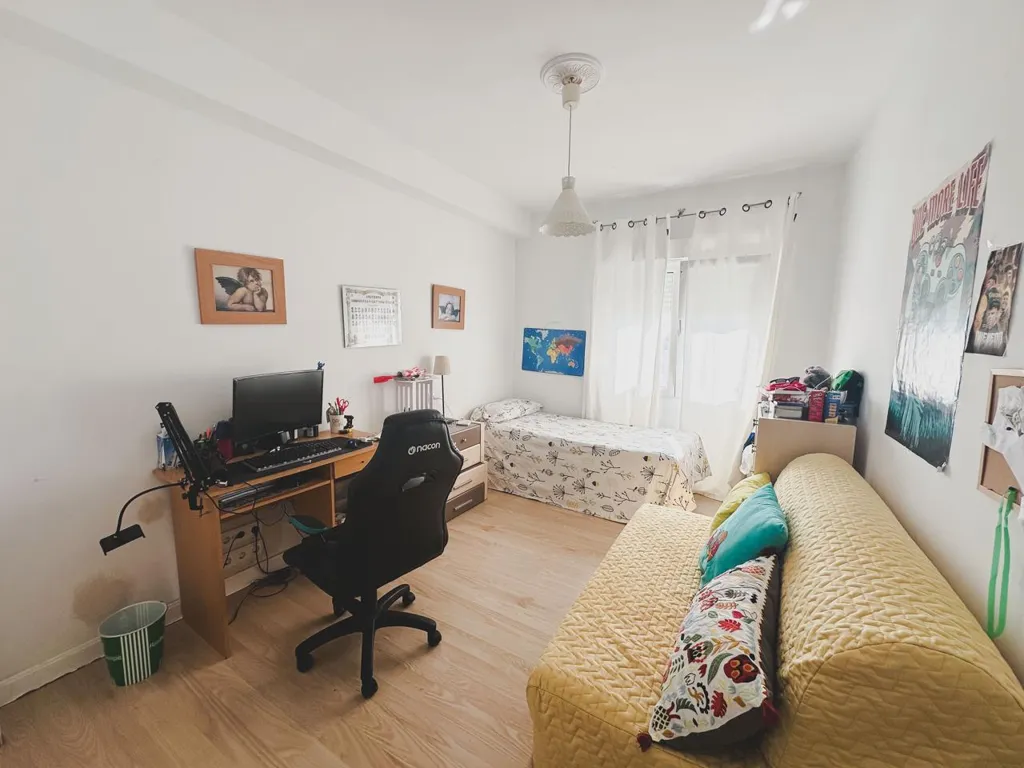 Bedrooms - Seafront Apartment with Balcony in Cádiz