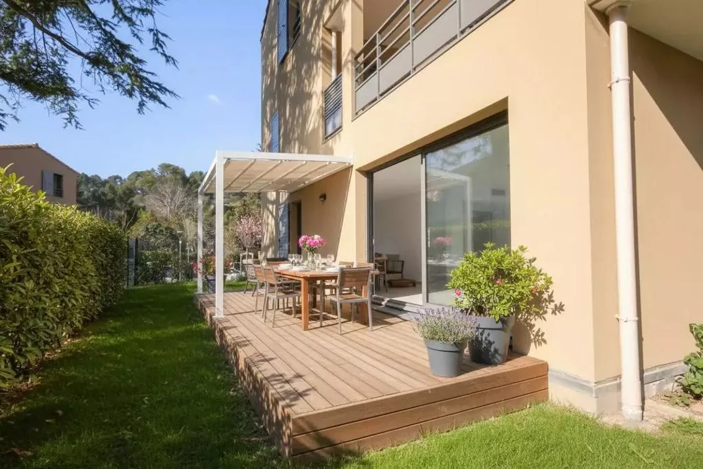 Terrasse - Appartement Luxe avec Jardin à Aix-en-Provence