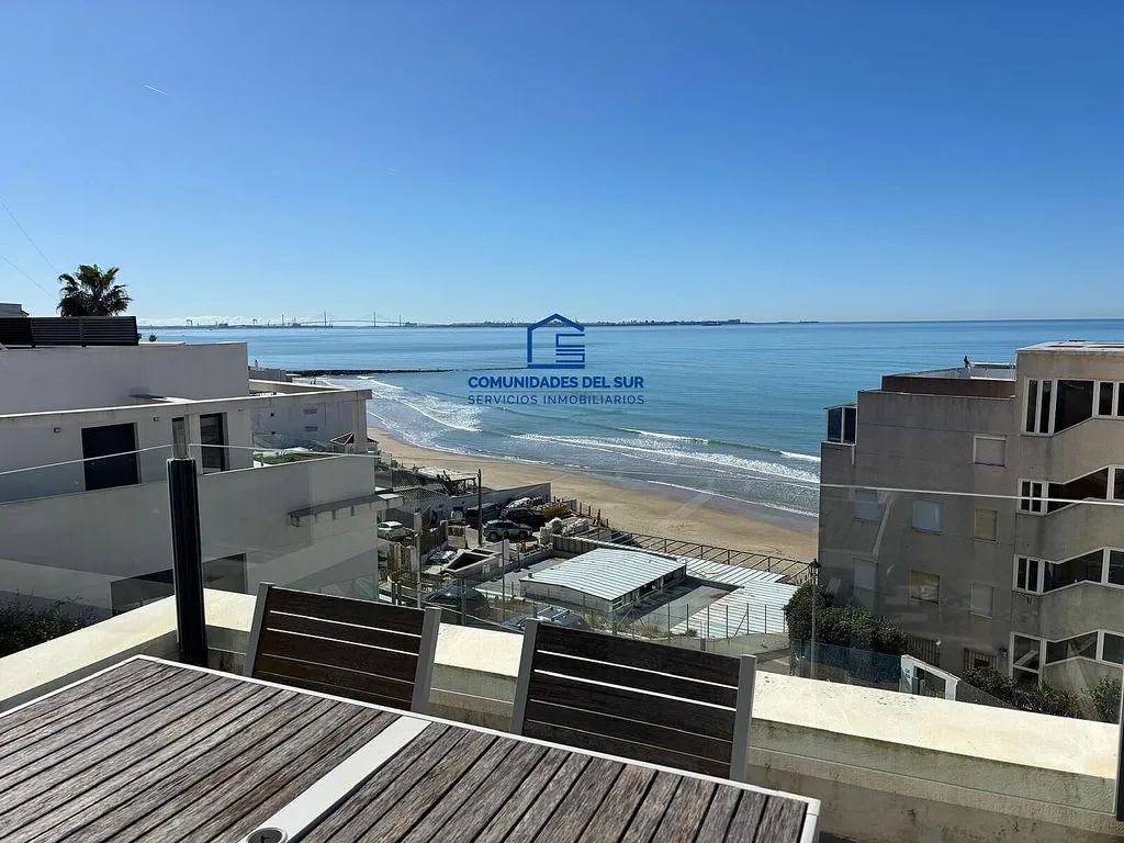 Balcon - Modern Apartment with Sea View in Fuentebravía