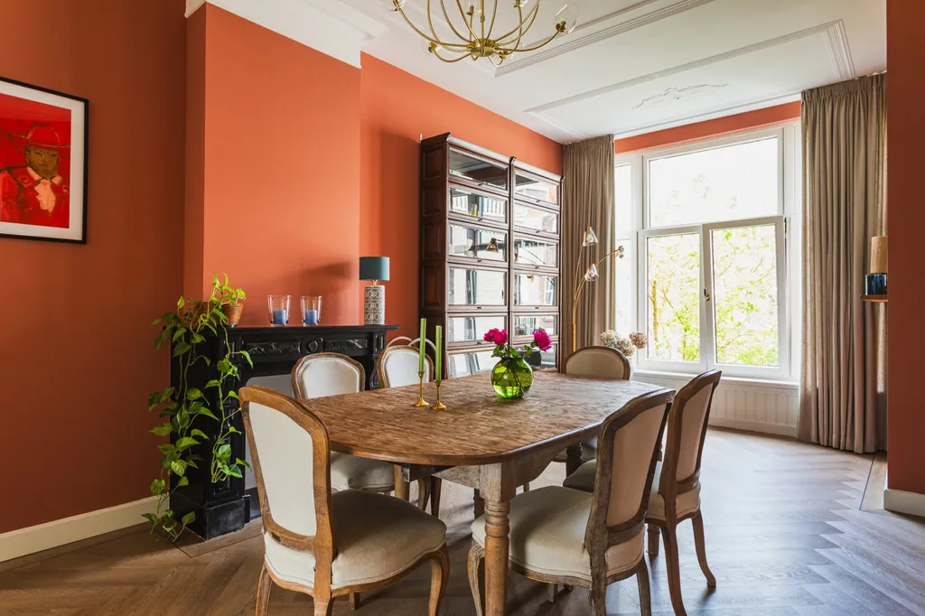Söögituba - Renovated Upper-Floor Apartment in Duinoord